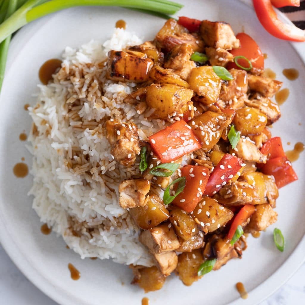 cách cắt tai gà đá